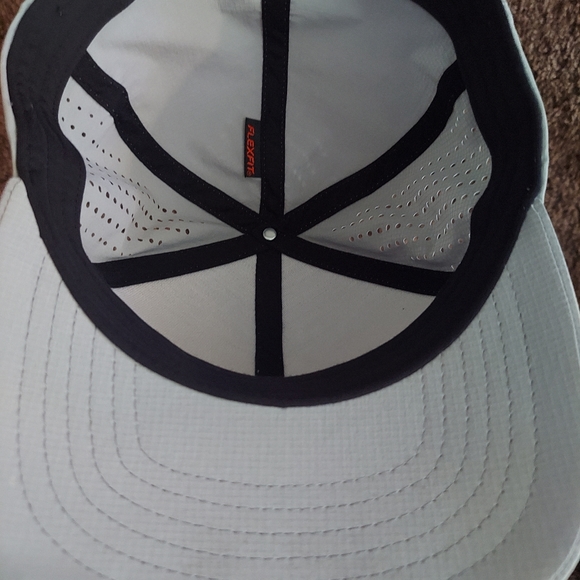 Fox Racing - Picture 1 of 3